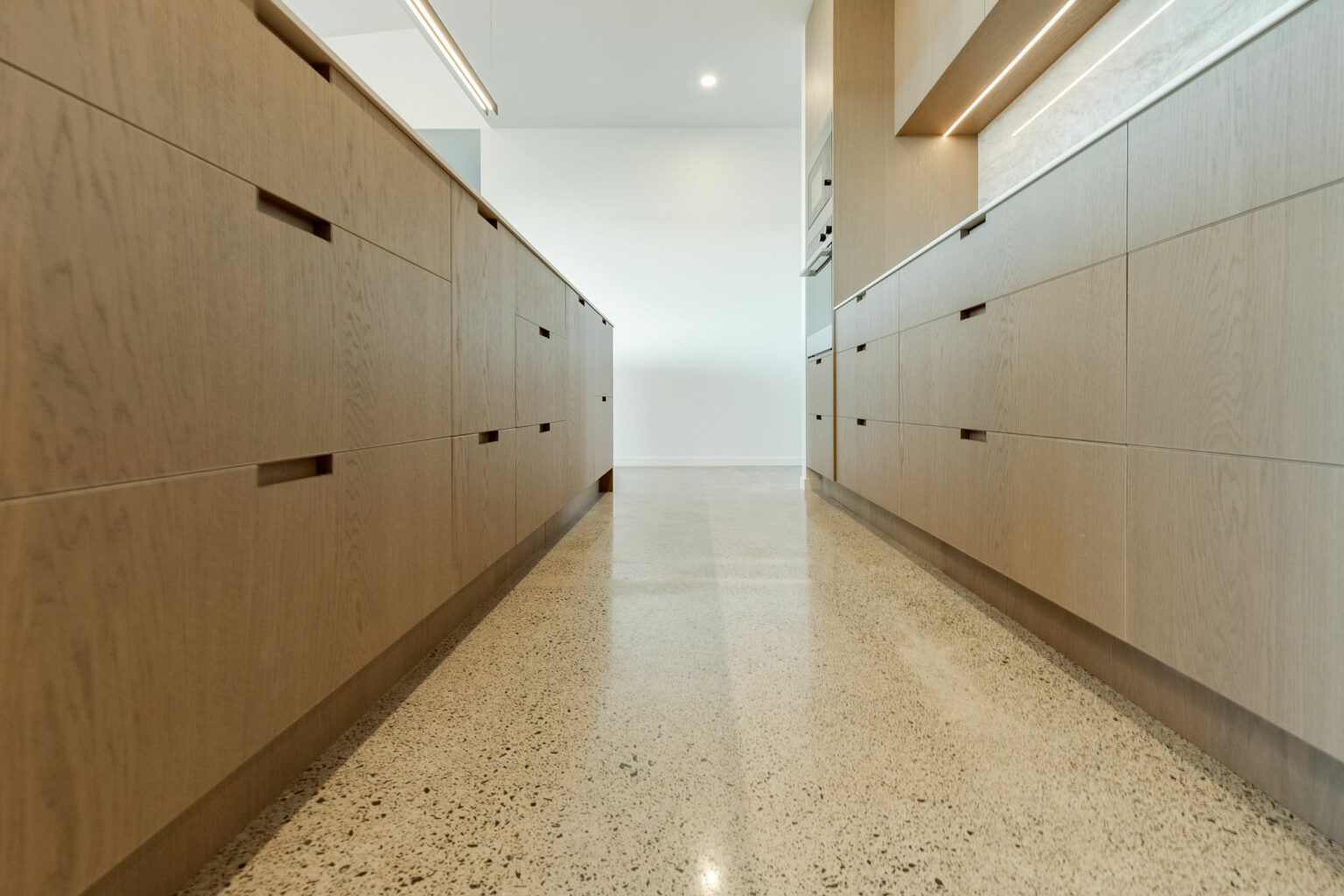 Manhattan Oak veneer and Dekton kitchen